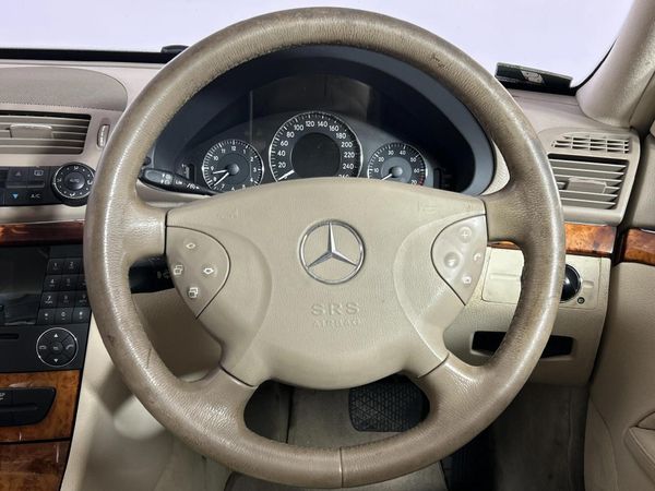 2005-Mercedes-Benz-E-Class-E-280 image:12