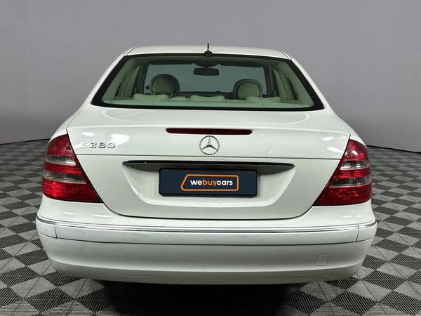 2005-Mercedes-Benz-E-Class-E-280 image:18