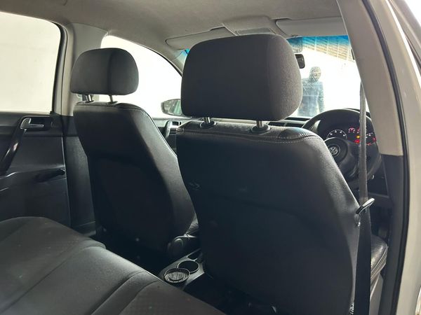 2016-Volkswagen-Polo-Vivo-GP-14-Trendline-5-dr image:9