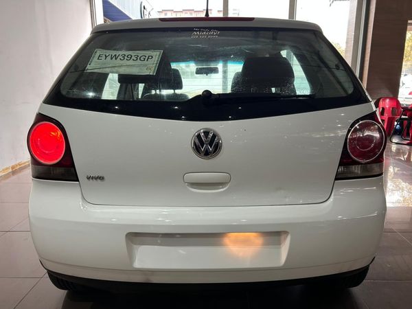 2016-Volkswagen-Polo-Vivo-GP-14-Trendline-5-dr image:5