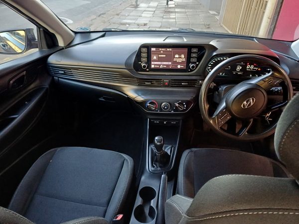 2023-Hyundai-i20-12-Fluid image:12