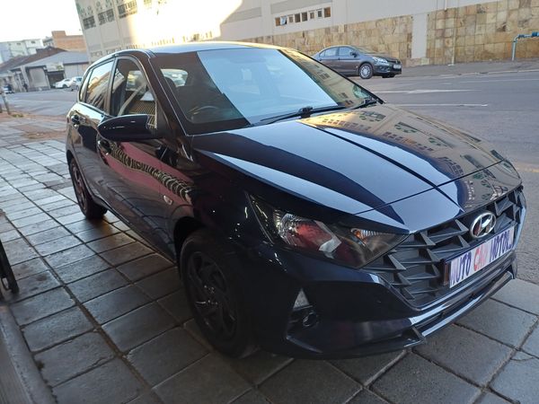 2023-Hyundai-i20-12-Fluid image:3