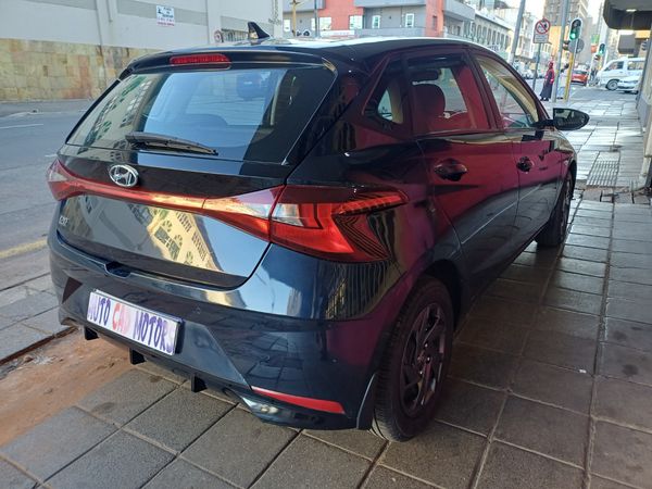 2023-Hyundai-i20-12-Fluid image:7