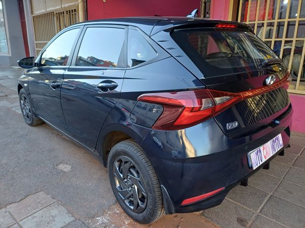 2023-Hyundai-i20-12-Fluid image:8