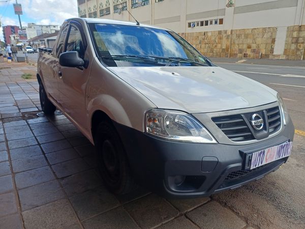 2021-Nissan-NP200-16-AC-Safety-Pack image:1