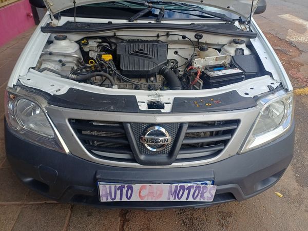 2021-Nissan-NP200-16-AC-Safety-Pack image:3