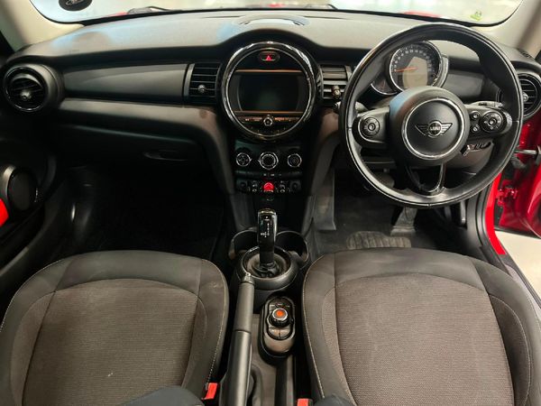 2018-MINI-Hatch-One-15T-Auto image:9