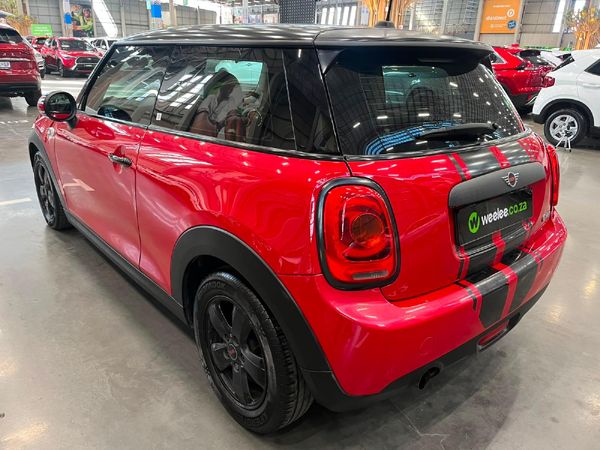 2018-MINI-Hatch-One-15T-Auto image:4
