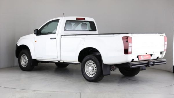 2021-Isuzu-D-Max-250C-Fleetside-Single-Cab image:4