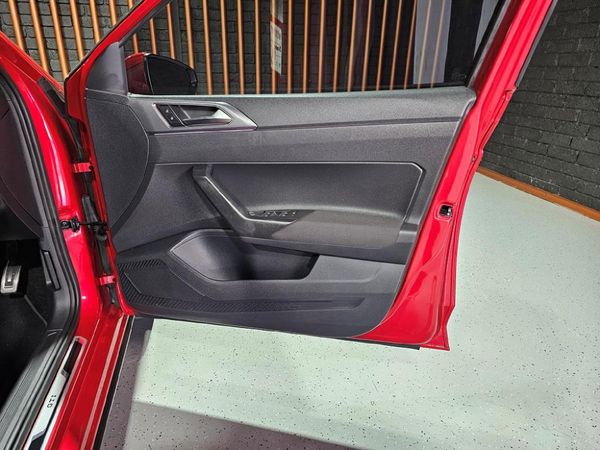 2022-Volkswagen-Polo-20-GTI-Auto-147kW image:6