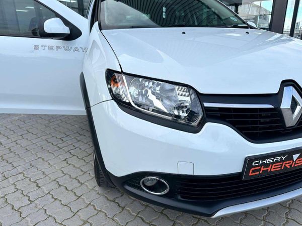 2016-Renault-Sandero-900T-Dynamique image:9