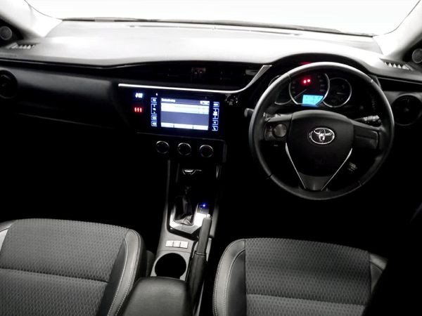 2021-Toyota-Corolla-Quest-18-Prestige-Auto image:5