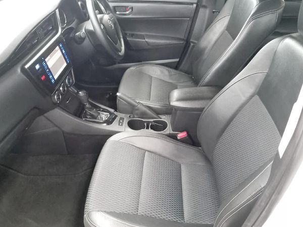 2021-Toyota-Corolla-Quest-18-Prestige-Auto image:6