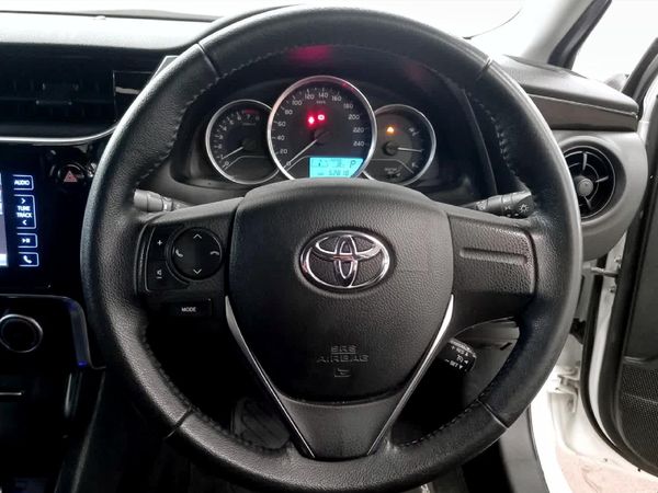 2021-Toyota-Corolla-Quest-18-Prestige-Auto image:7