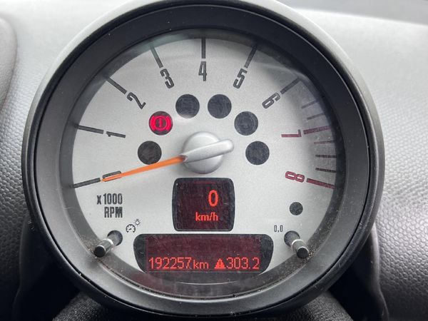 2012-MINI-Countryman-Cooper-Auto image:9