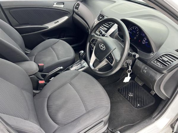 2017-Hyundai-Accent-16-GLS-Fluid-Auto image:12