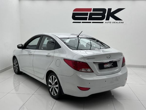 2017-Hyundai-Accent-16-GLS-Fluid-Auto image:2