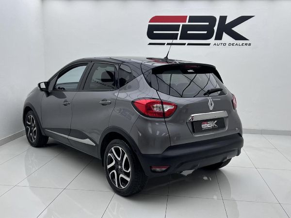 2015-Renault-Captur-12T-Dynamique-5-dr-Auto-88kW image:3