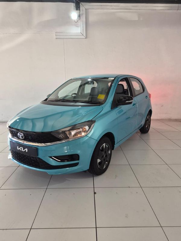 2026-TATA-Tiago-12-XT image:2
