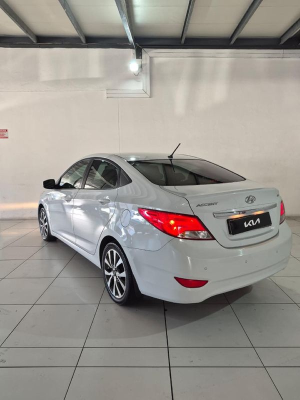 2018-Hyundai-Accent-16-GLS-Fluid-Auto image:4