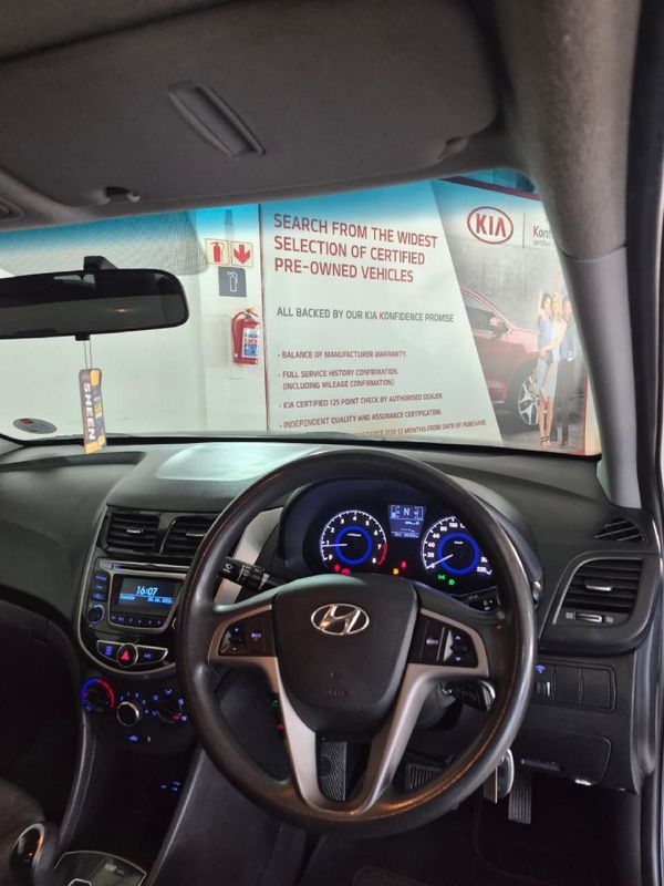 2018-Hyundai-Accent-16-GLS-Fluid-Auto image:8
