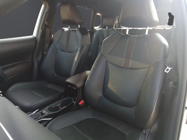 2025-Toyota-Corolla-Cross-18-XS image:13