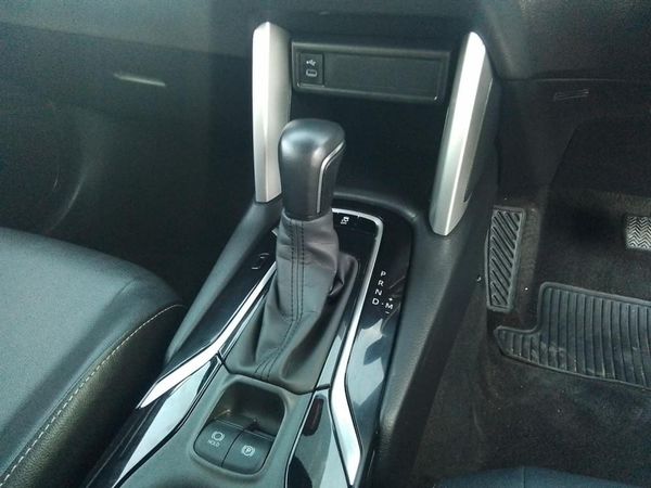 2025-Toyota-Corolla-Cross-18-XS image:18