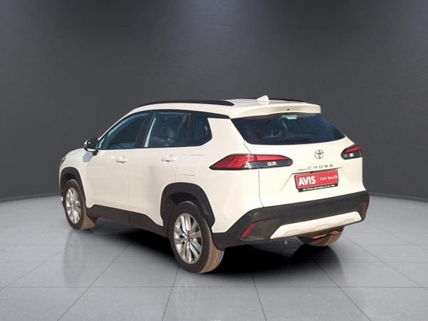2025-Toyota-Corolla-Cross-18-XS image:4