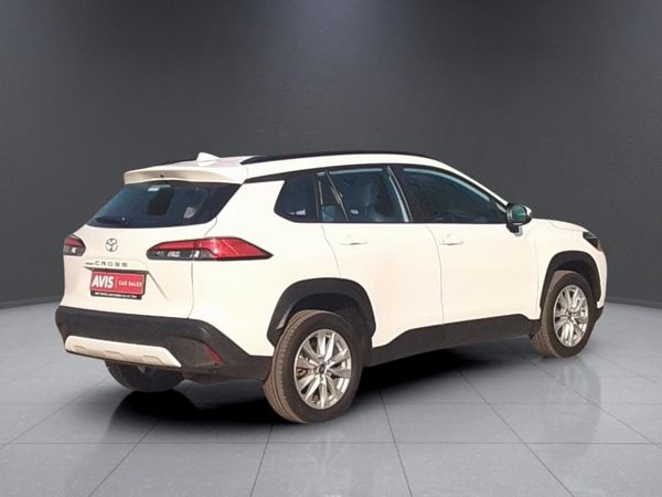 2025-Toyota-Corolla-Cross-18-XS image:6