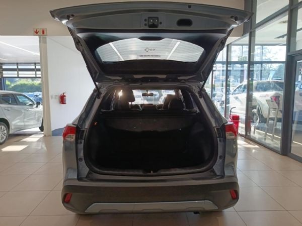 2023-Toyota-Corolla-Cross-18-XI image:4