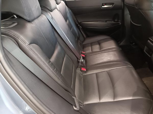 2023-Toyota-Corolla-Cross-18-XI image:6