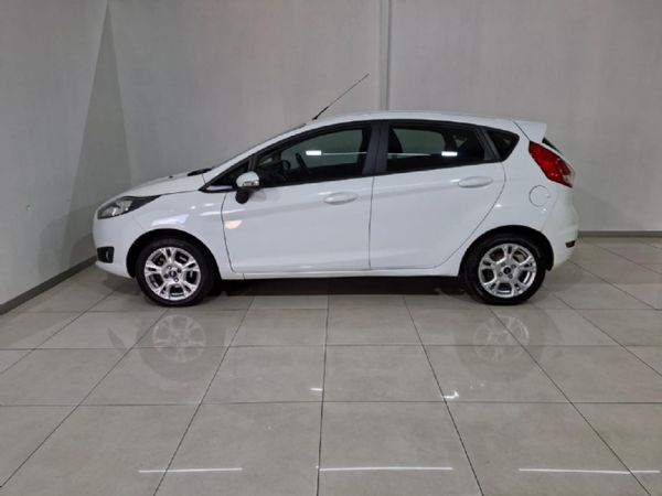 2016-Ford-Fiesta-15-TDCi-Trend-5-dr image:1