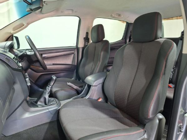 2022-Isuzu-D-Max-250-HO-Double-Cab image:7