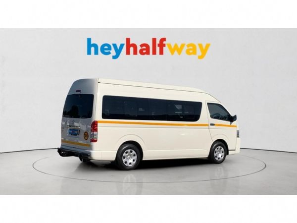 2024-Toyota-Quantum-25-D-4D-14-seat image:6