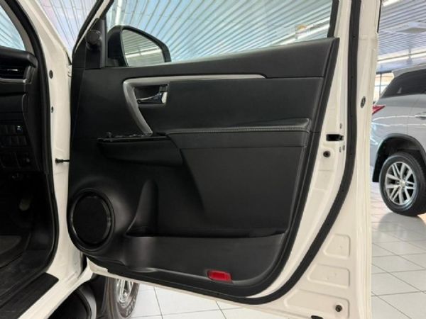2022-Toyota-Fortuner-24-GD-6-Raised-Body-Auto image:12