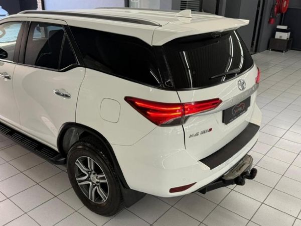 2022-Toyota-Fortuner-24-GD-6-Raised-Body-Auto image:15