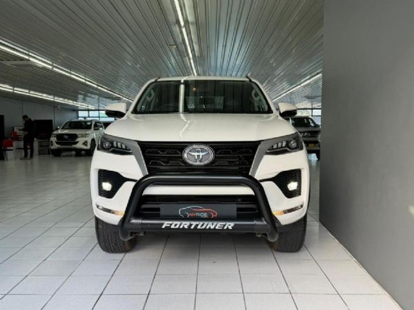 2022-Toyota-Fortuner-24-GD-6-Raised-Body-Auto image:1