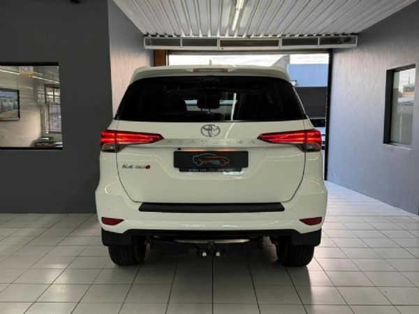 2022-Toyota-Fortuner-24-GD-6-Raised-Body-Auto image:20