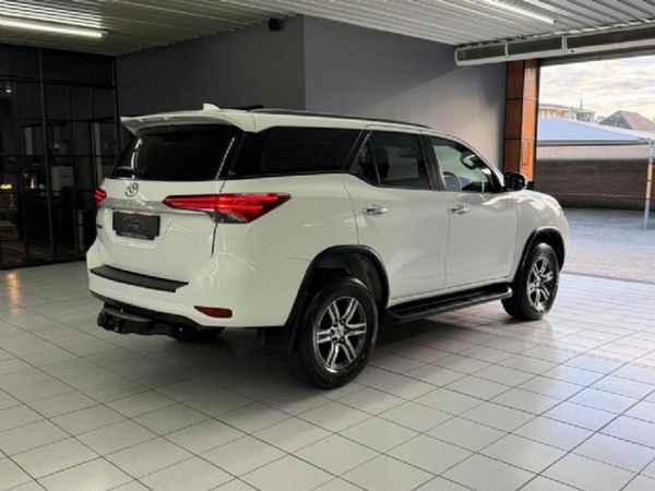 2022-Toyota-Fortuner-24-GD-6-Raised-Body-Auto image:25