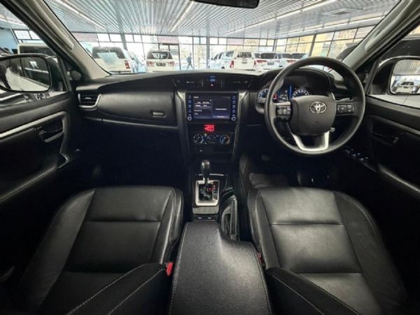 2022-Toyota-Fortuner-24-GD-6-Raised-Body-Auto image:6