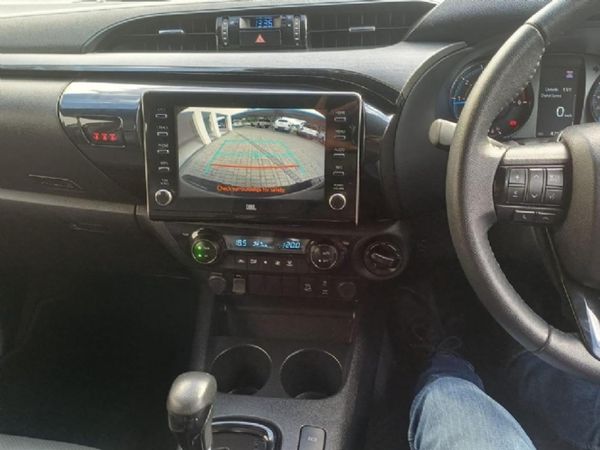 2023-Toyota-Hilux-28-GD-6-Raised-Body-Legend-4x4-Auto-Double-Cab image:8