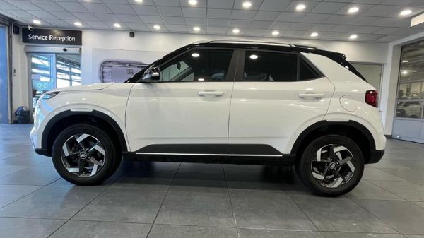 2022-Hyundai-Venue-10-TGDI-Fluid-Auto image:9