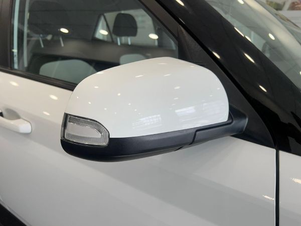2023-Hyundai-Venue-12-Motion image:6