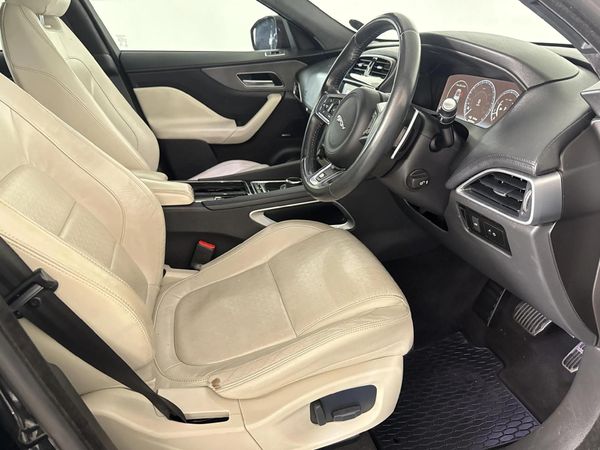 2017-Jaguar-F-Pace-30-V6-SC-AWD-First-Edition image:9