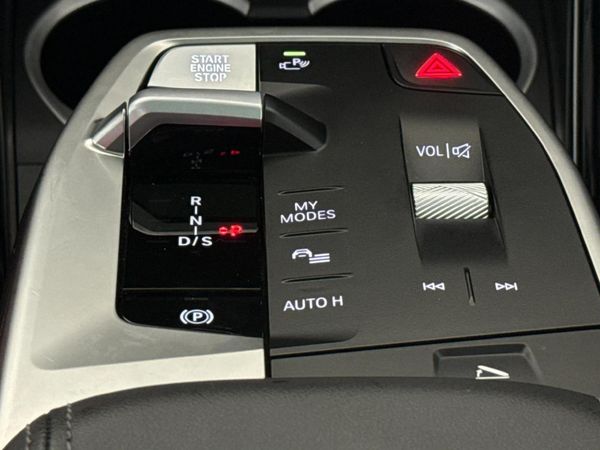 2024-BMW-X2-sDrive-18i-M-Sport image:10