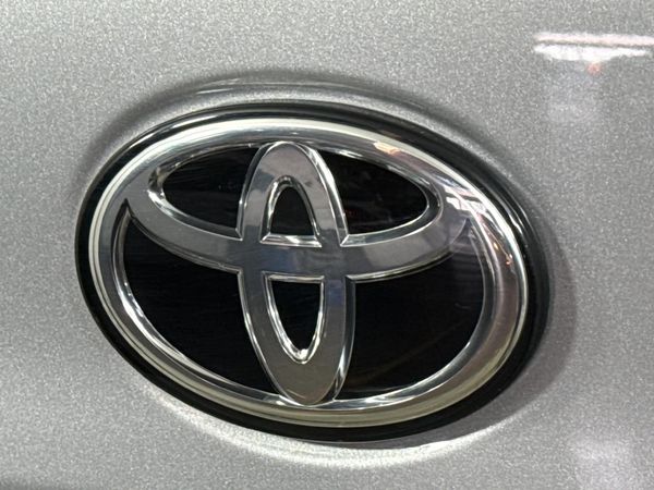 2025-Toyota-Corolla-Cross-18-GR-S image:10