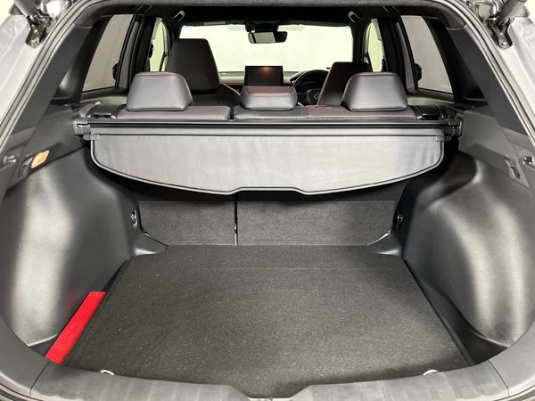 2025-Toyota-Corolla-Cross-18-GR-S image:13