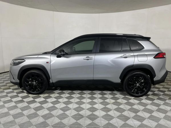 2025-Toyota-Corolla-Cross-18-GR-S image:18
