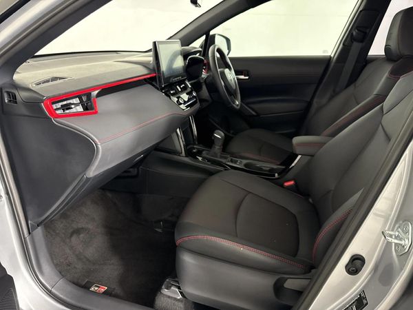 2025-Toyota-Corolla-Cross-18-GR-S image:8