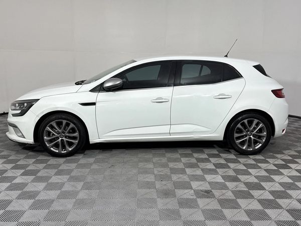 2016-Renault-Megane-III-12T-GT-Line-5-dr image:18